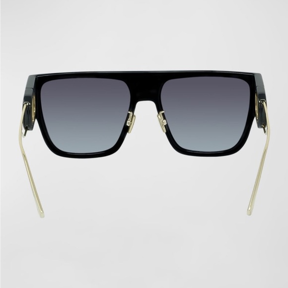 DIOR
30Montaigne S3U Sunglasses
0326 - Picture 4 of 4